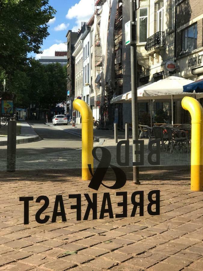 B&B Yellow Submarine Antwerpen Exteriör bild